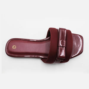 Sandales pour femmes Fournisseur Afrique de l'Ouest Fille Grosses sandales pour femmes Chaussures d'été plates pantoufles pour femmes - Product Image 2