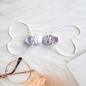 Ensemble de tenues élégantes Kawaii violet pour poupées de 15cm et 17cm Vêtements et accessoires de 5 pièces, y compris un chapeau de poupée, y compris une robe - Product Image 2