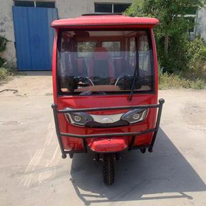 Triciclo Eléctrico de Lujo para Pasajeros, Carrocería Cerrada, Largo Alcance, con Cubierta para Lluvia, 3 Asientos, Multifuncional, en Oferta - Product Image 1