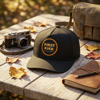 Topi Trucker 5 Panel Custom Foam Twill Hitam Putih Jaring Snapback Logo Huruf Cetak OEM Grosir Bernapas Tahan Air Outdoor