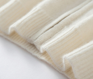 Maglione Cardigan in Cashmere Casual lavorato a <span class=keywords><strong>maglia</strong></span> a righe grigio lavorato a <span class=keywords><strong>maglia</strong></span> con chiusura a blocchi di colore - Product Image 6