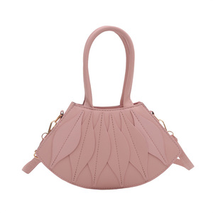 <span class=keywords><strong>Sac</strong></span> à <span class=keywords><strong>main</strong></span> en cuir PU tendance pour femme, <span class=keywords><strong>sac</strong></span> bandoulière en forme de coquille, idéal pour la vente en gros - Product Image 6