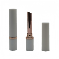 Tube de rouge à lèvres côtelé fin Yuecai, vide, pour crème mate, avec bande or rose et intérieur chromé or, conteneur de baume à lèvres, vente en gros