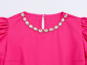 เสื้อครอปแขนสั้นคอวีประดับลูกปัด กระโปรงยาวผ่าหลัง ชุดลำลองแฟชั่นผู้หญิง 2 ชิ้น - Product Image 6