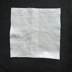 Polyester en gros de petit pain de tapis de <span class=keywords><strong>feutre</strong></span> de rouge non tissé de plaine d'exposition pour 100gsm extérieur pp - Product Image 3