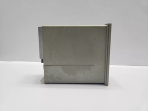 Controlador de Proceso Siemens 6DR2101-4 SIPART DR21, Nuevo, 100% Original, Unidad Básica de 72 mm x 144 mm con Salida Escalonada - Product Image 4