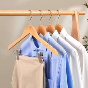 Cintres <span class=keywords><strong>en</strong></span> <span class=keywords><strong>bois</strong></span> <span class=keywords><strong>de</strong></span> qualité supérieure avec clip métallique durable, cintres pour jupes, pantalons, jeans, <span class=keywords><strong>sous</strong></span>-vêtements, culottes, manteaux, costumes, chemises, pyjamas - Product Image 2