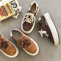 Chaussures de skate décontractées pour hommes, grandes tailles 39-44, nouveau style, semelle épaisse, multifonctionnelles, respirantes et à profil bas.