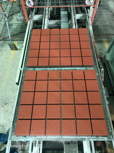 เครื่องทำบล็อกโคลัมเบีย รุ่น QT10-15 เครื่องขึ้นรูปบล็อกแบบสั่นสะเทือน สำหรับบล็อกปูพื้น อิฐเถ้าลอย และบล็อกคอนกรีต พร้อมพาเลท - Product Image 5