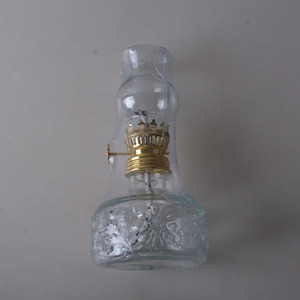 Lámpara de queroseno Mobil Vintage Retro antigua, vidrio de color elegante y mango de hoja de hierro engrasado, decoración del hogar, <span class=keywords><strong>linterna</strong></span> en caja - Product Image 5