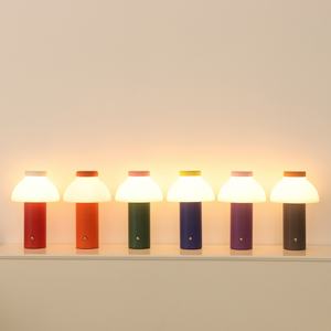 Lampe de table en métal rechargeable par USB C, lampe de bureau en cuir PE, lampe de chevet décorative pour chambre à coucher - Product Image 3