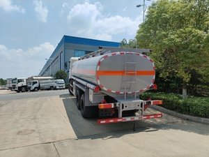 Export Type New 6x4 Rear Double Axle Diesel Gasoline Oil Tank <b>Transport</b> Vehicle with DongFeng Chassis Over 150HP High Torque - Product Image 4