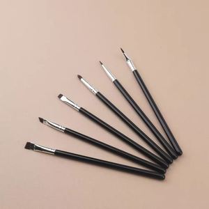 Ulikeke Nuevo Set de Brochas Ultra Finas para Delineador de Labios y Cejas con Punta Fina y Ángulo Plano, Marca Privada con Tu Logotipo - Product Image 1