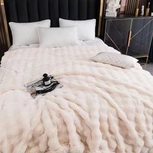 Vente chaude luxueuse <span class=keywords><strong>et</strong></span> confortable fausse fourrure <span class=keywords><strong>de</strong></span> lapin bulle <span class=keywords><strong>housse</strong></span> <span class=keywords><strong>de</strong></span> <span class=keywords><strong>couette</strong></span> ensemble pour chambre - Product Image 6