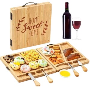 Planche à fromage pliable en bois 29x58cm avec compartiments et couteaux – Plateau à collation portable pour pique-nique et camping - Product Image 5