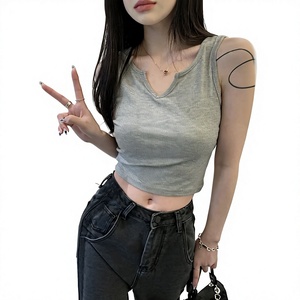 Débardeur Chic d'Été pour Femme – Camisole Minimaliste Légère et Essentielle pour l'Été - Product Image 1