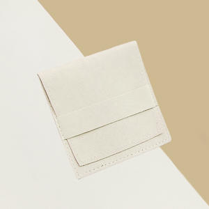 Groothandel op maat gemaakte suède juwelendoosjes, modieus microvezel blauw fluweel voor kettingen en armbanden, draagbaar met logo, stofzakjes - Product Image 2