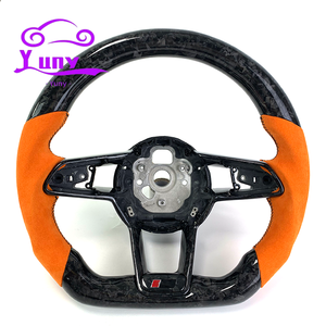 Volante de fibra de carbono forjado real personalizado para <span class=keywords><strong>Audi</strong></span> R8 TTS TT TTRS 2016-2023 <span class=keywords><strong>V10</strong></span> estilo de carreras - Product Image 1