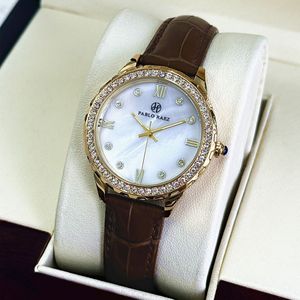 Reloj de pulsera de lujo para mujer, elegante, con esfera de nácar y diamantes de imitación, y movimiento de cuarzo. - Product Image 4