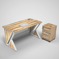 Bureau de direction moderne en forme de L en bois de taille standard