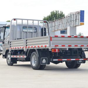 Camión Ligero Sinotruk Howo 4x2 Serie <span class=keywords><strong>Titan</strong></span> Diésel Euro 2 Nuevo, con Asiento <span class=keywords><strong>de</strong></span> Una Fila y Caja <span class=keywords><strong>de</strong></span> <span class=keywords><strong>Carga</strong></span> con Barandas, Disponible en Stock - Product Image 2