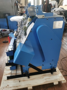 Máquina de bloqueo de papel, máquina de papel final, bloque de libros de ejercicios, máquina basculante de hojas finales, máquina de cinta de columna vertebral de libros - Product Image 4