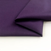 Tissu sergé violet foncé TC 65/35 32*32 130*70 en polyester et coton tissé pour uniformes et vêtements de travail