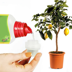 Fertilizante Líquido de Acción Rápida 10-10-10 Concentrado Para Plantas Con Tapa Dosificadora - Product Image 3