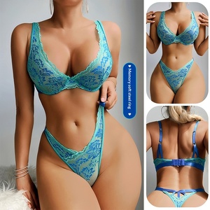 Conjunto de lencería ODM con control de luz, encaje fino de color contrastante, tela dobby, aros suaves con memoria, sujetador push-up sexy y tanga. - Product Image 2