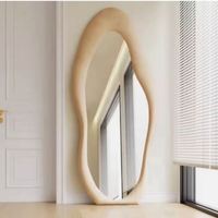 Miroir mural pleine longueur design contemporain tendance, cadre en bois, verre, velours beige, violet, vert