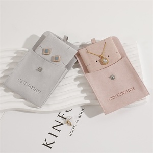Pochette en microfibre rose PUPPYSEW pour bijoux avec logo, pochette en microfibre à bouton-pression avec insert, pochette pour collier - Product Image 3