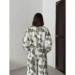 Veste zippée à motifs pour femmes Topshow, style élégant et moderne, disponible en gros - Product Image 2
