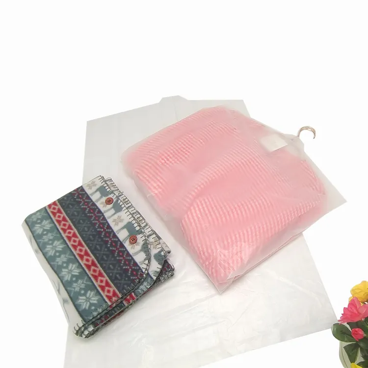 Proteggere i tuoi vestiti copri polvere di plastica trasparente dalla polvere