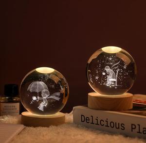 3D <span class=keywords><strong>Laser</strong></span> USB Charge Glow <span class=keywords><strong>Touch</strong></span> Control LED Glas Kristall kugel Geschenk Nachtlicht für Schlafzimmer Home Party Hochzeits dekoration Geschenke - Product Image 3