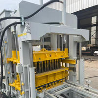 Machine de fabrication de blocs de béton automatique QT4-15 pour la construction, machine hydraulique de fabrication de briques en ciment pour pavés autobloquants