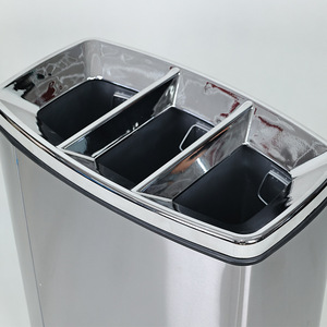 Cubo de Basura de Acero Inoxidable con Tres Compartimentos, 1040x360x680mm, Cubo Interior Extraíble, Contenedor de Reciclaje para Interiores - Product Image 2