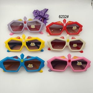 Lunettes <span class=keywords><strong>de</strong></span> soleil pour enfants à la mode avec logo personnalisé Lunettes <span class=keywords><strong>de</strong></span> soleil rondes colorées pour enfants 2024 - Product Image 1
