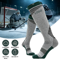 Chaussettes de sport personnalisées pour uniforme d'équipe de hockey sur glace, avec logo, pour hommes, douces, anti-choc, à motif, faible MOQ