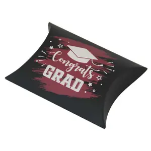 Fabricación al por mayor Mortarboard Candy Gift Box Party Celebration Packaging Pillow Box