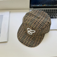 Casquette rétro à visière plate à carreaux avec lettres, style décontracté, imprimé léopard, casquette de baseball polyvalente unisexe, casquette bec de canard 100% coton