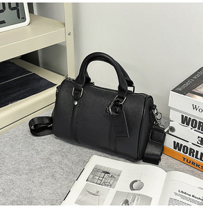 Sac bandoulière unisexe en cuir PU personnalisé avec logo, sac messager, sac à main, usage quotidien, toutes saisons - Product Image 1