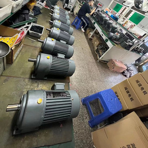 Nouveau Moteur à Engrenages Hélicoïdaux Ch/cv à Rapport Personnalisé Original 0,18-132 kW 85-18000 N.m Faible Vibration pour Entraînement de Convoyeur à Bande OEM ODM - Product Image 3
