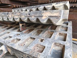 चीन कस्टम पेशेवर फाउंड्री खनन मशीनरी भागों क्रशर दांत प्लेट उच्च शक्ति मैंगनीज स्टील क्रशर जबड़े प्लेट - Product Image 5