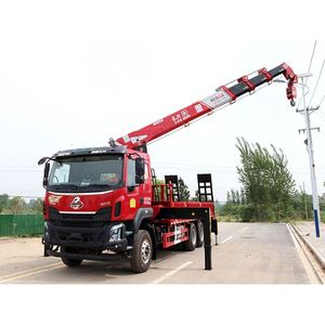Camion-grue Liuzhou Chenglong H5 6*4 équipé d'une grue à flèche droite Changxing de 12 tonnes avec échelle - Product Image 3