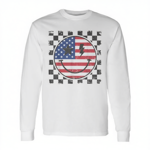 T-shirt vintage a maniche lunghe con bandiera degli Stati Uniti, Happy 4th Of July Smile Face Retro Usa Flag - Product Image 2