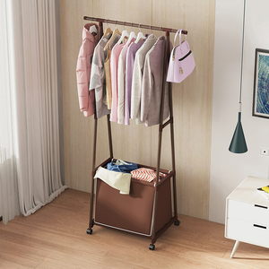 Perchero Triangular Metálico Verificado para Niños con Cesto para Ropa Sucia - Precio Mayorista - Product Image 3