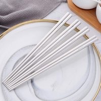 Özel ev suşi restoran kaymaz yüksek kaliteli kullanımlık kore paslanmaz çelik çubuklar özel renk ile