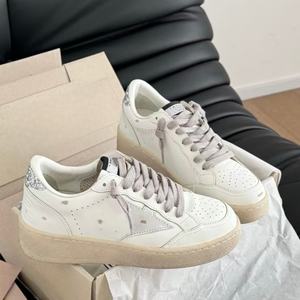 Nuevas Zapatillas Deportivas Doradas Casuales para Hombre de Alta Calidad, Transpirables, con Amortiguación, Zapatos Deportivos para Hombre y Mujer, Zapatos de Ocio Goose - Product Image 2