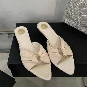 Sandales à talons pour femmes 2025, bout ouvert pointu, talon chaton, en satin, confortables, chaussures habillées, mules à talons - Product Image 5