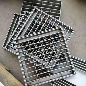 Grille <span class=keywords><strong>de</strong></span> sol en <span class=keywords><strong>acier</strong></span> galvanisé à chaud au design moderne, drain d'eau <span class=keywords><strong>de</strong></span> pluie en <span class=keywords><strong>acier</strong></span>, <span class=keywords><strong>anti</strong></span>-<span class=keywords><strong>corrosion</strong></span> pour passerelle - Product Image 3